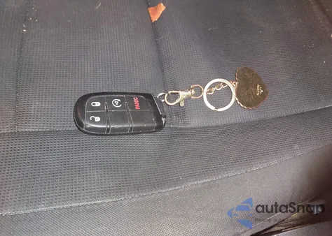 2017 Jeep Grand Cherokee Laredo 4X4 z USA, uszkodzony, nr VIN 1C4RJFAG1HC954690